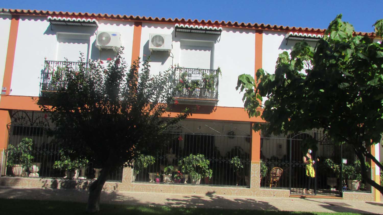 Casa amueblada muy amplia en venta en Carchuna