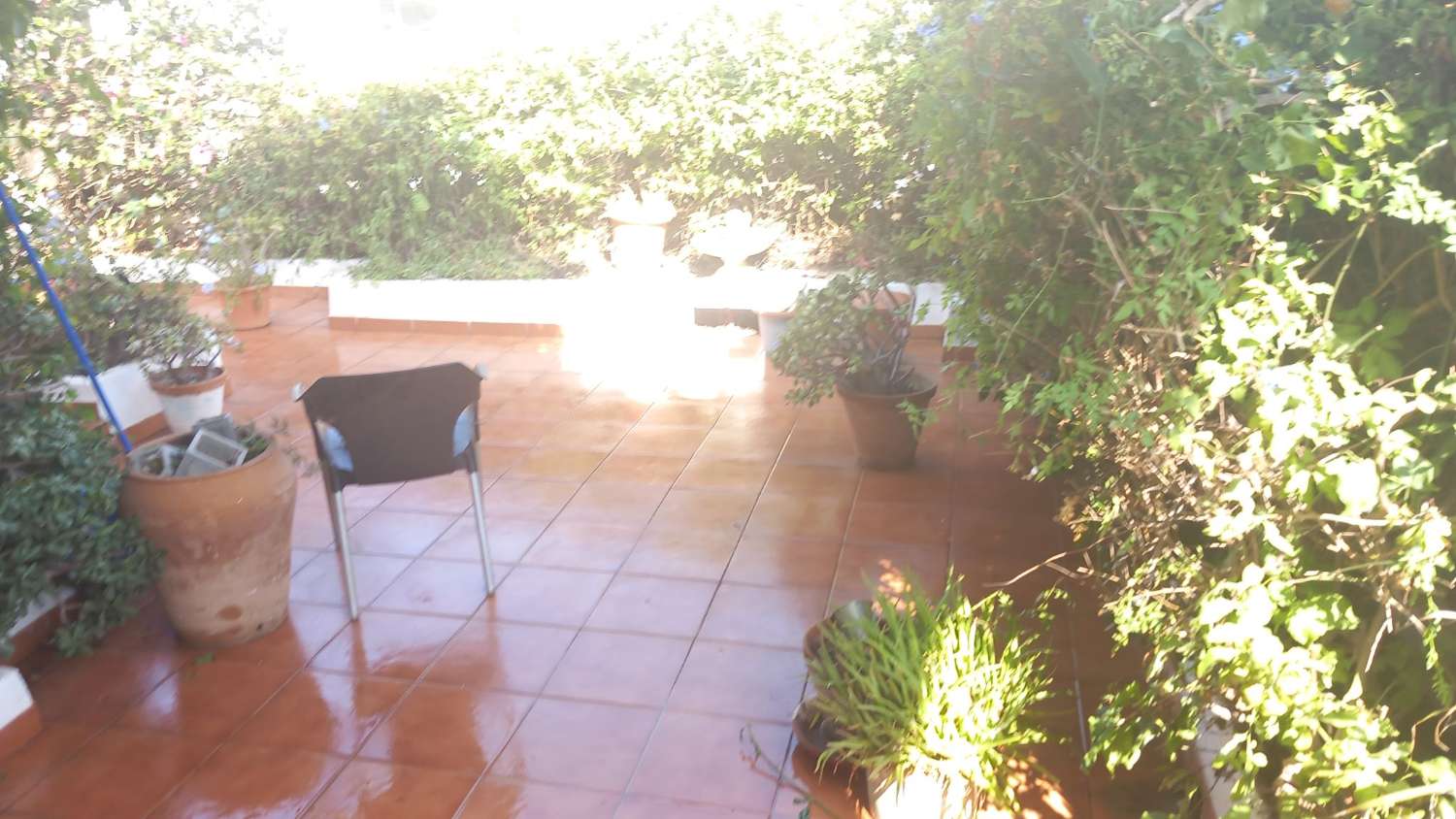 Estupenda casa adosada en venta en Calahonda con vistas al mar