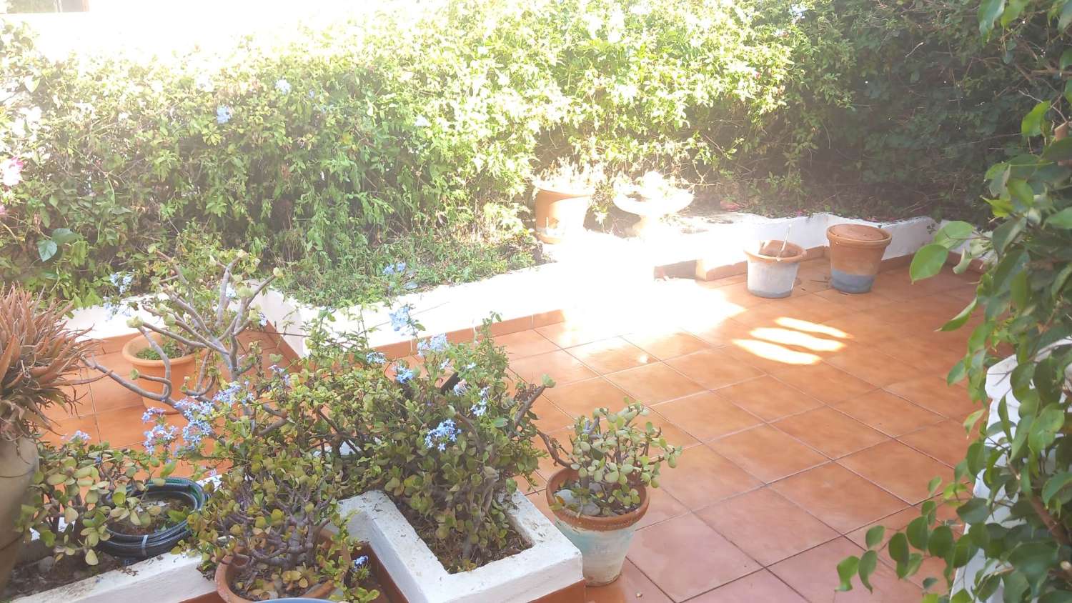 Estupenda casa adosada en venta en Calahonda con vistas al mar