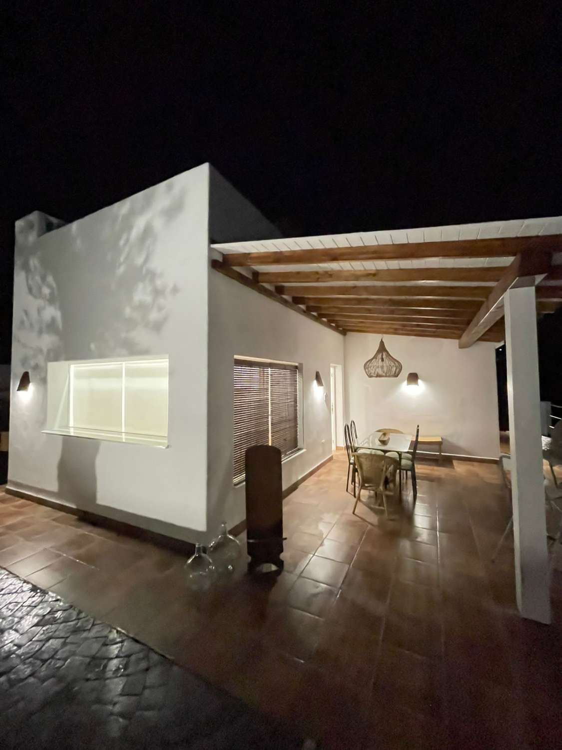 Estupenda finca de aguacates con casa-cortijo en Salobreña