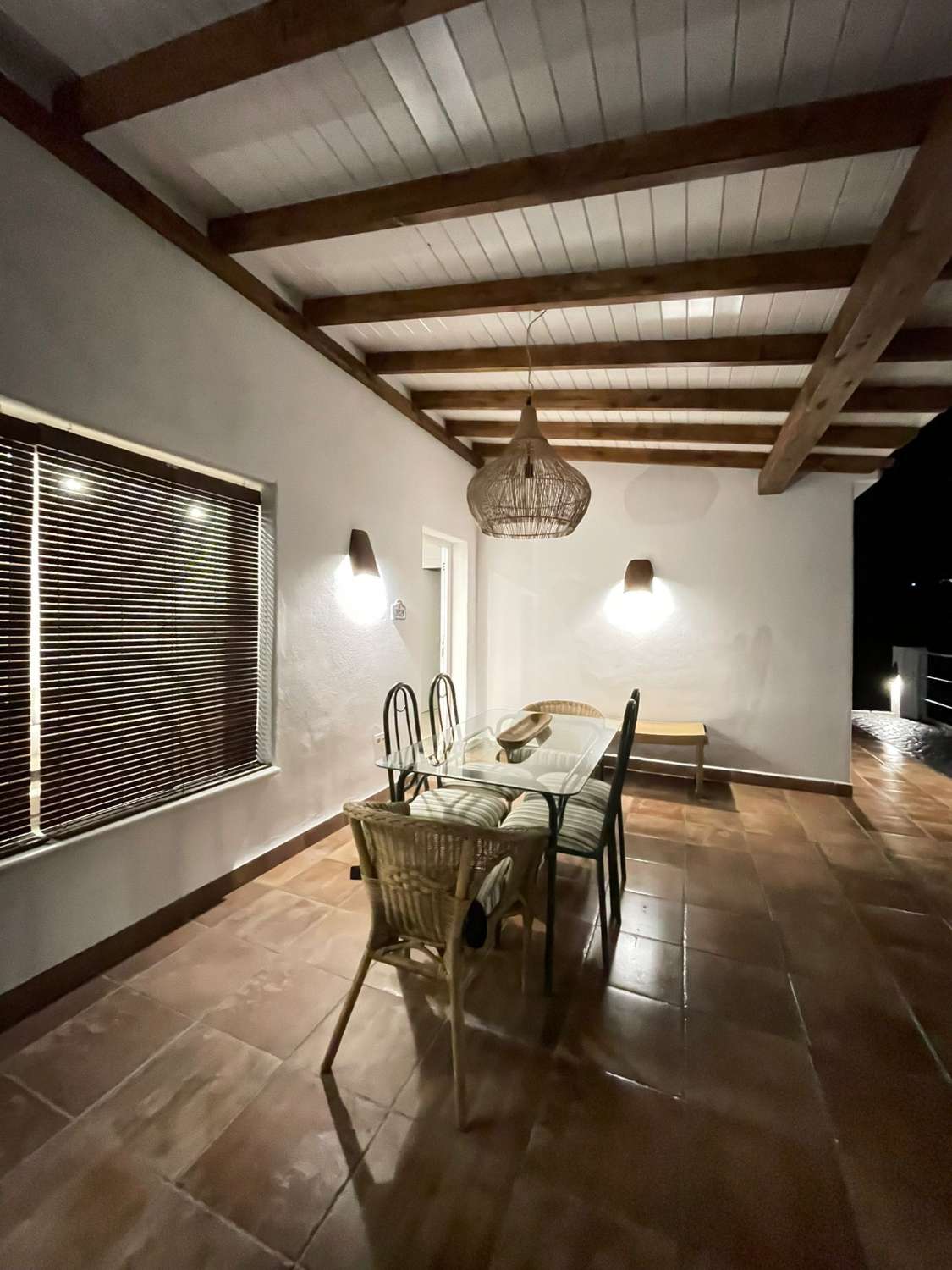 Estupenda finca de aguacates con casa-cortijo en Salobreña