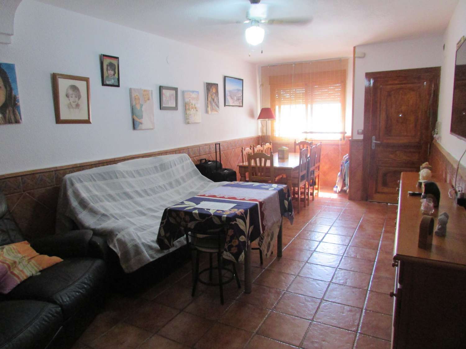 Casa adosada en zona costa a poca distancia de la playa