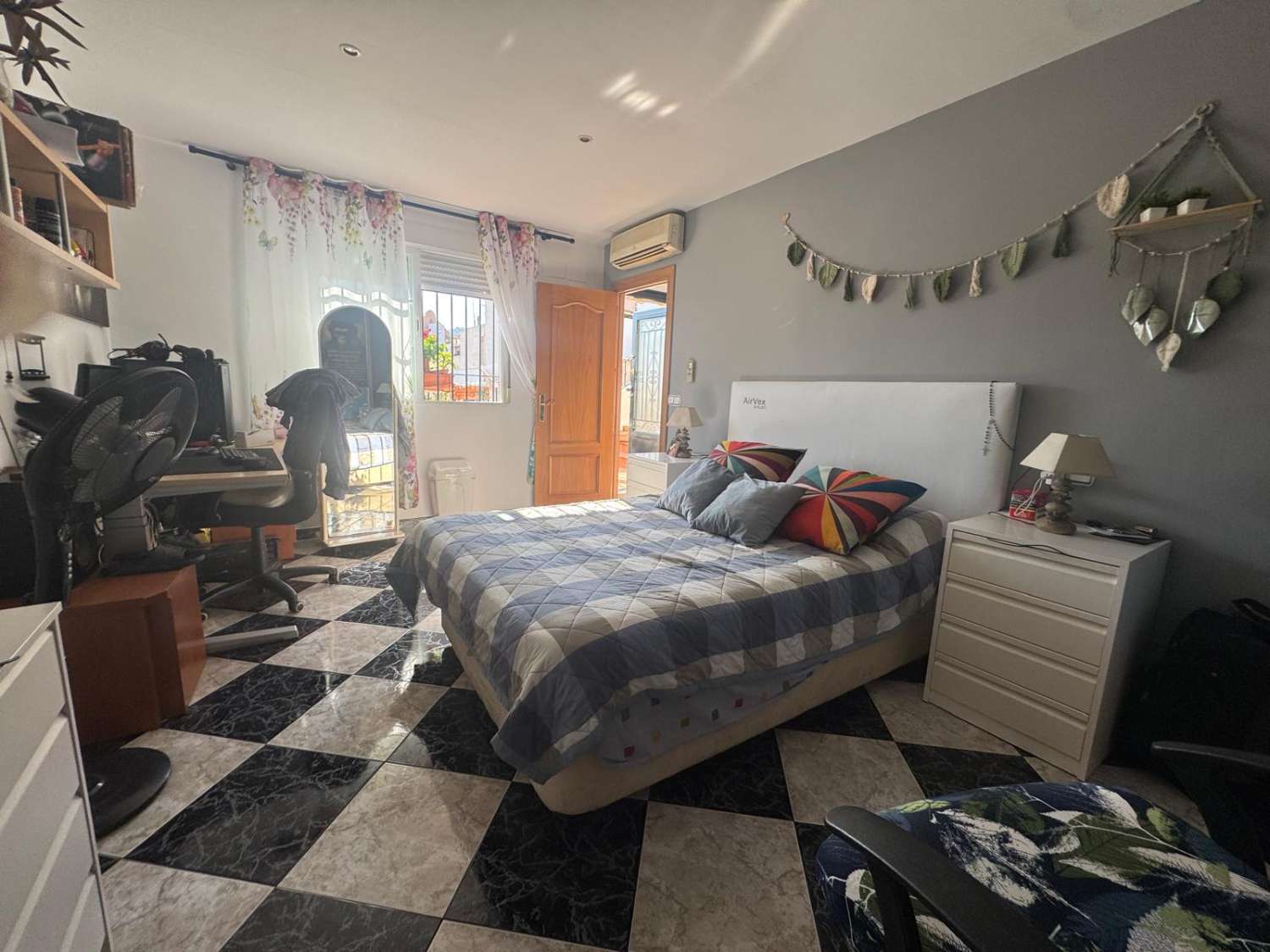 Casa en venta en zona norte de Motril