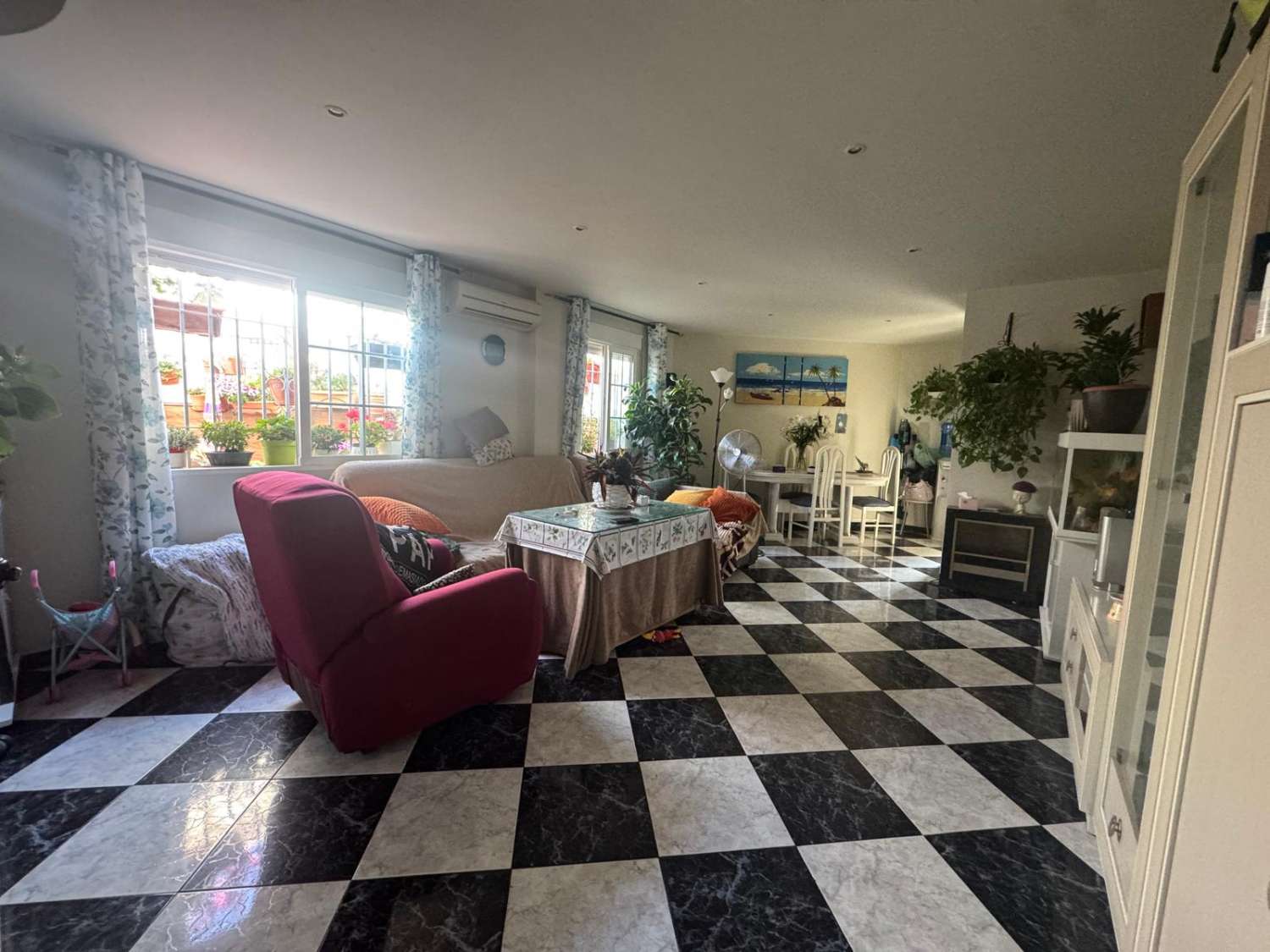 Casa en venta en zona norte de Motril